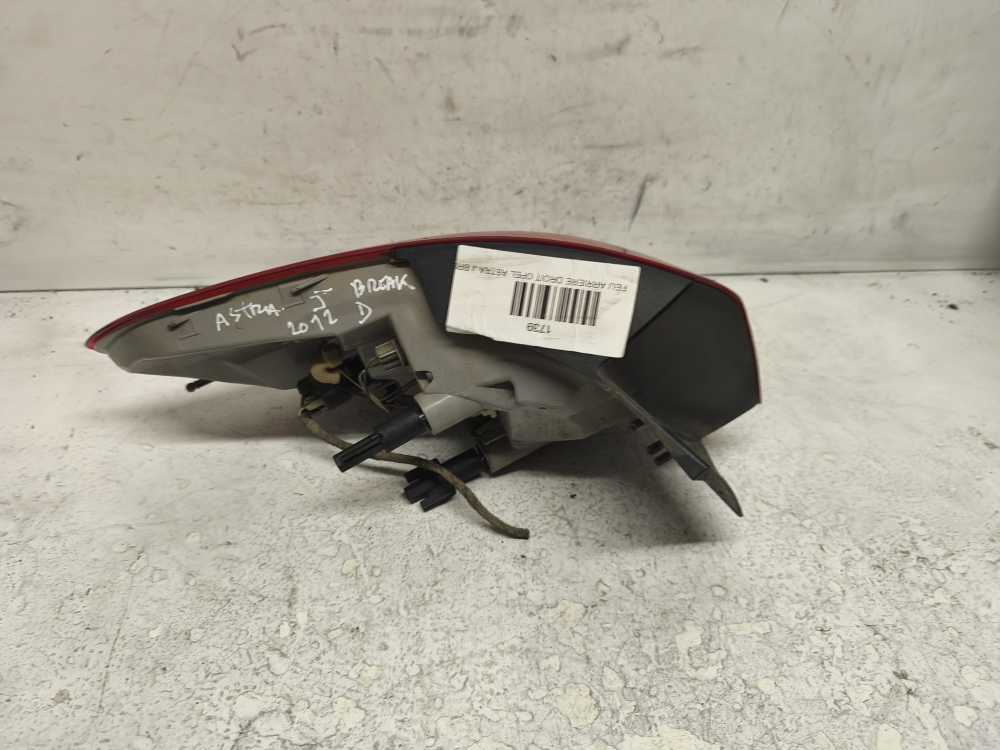 FEU ARRIERE DROIT OPEL ASTRA J BREAK 2010-2015 ( NON FUME ) - Vue 2